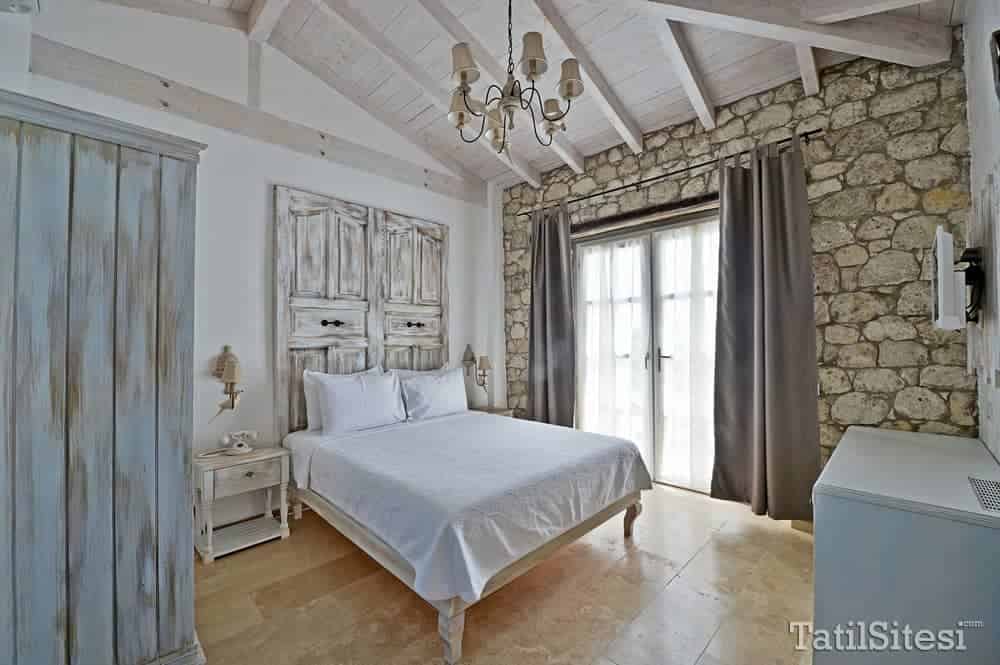 Bay C Boutique Hotel